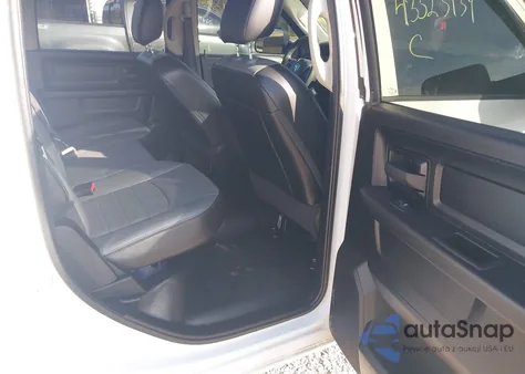 2022 Ram 1500 Classic Tradesman 4X4 5'7 Box z USA, uszkodzony, nr VIN 1C6RR7KGXNS224329